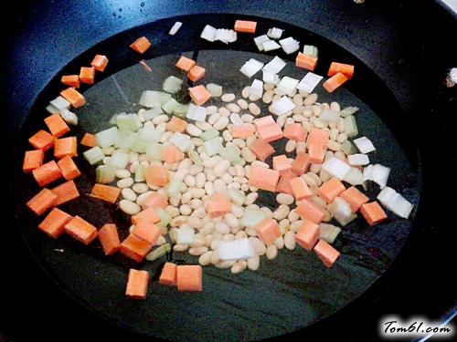 【凉拌酸辣黄豆】