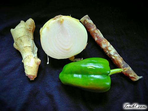 【青椒炒腊肠】