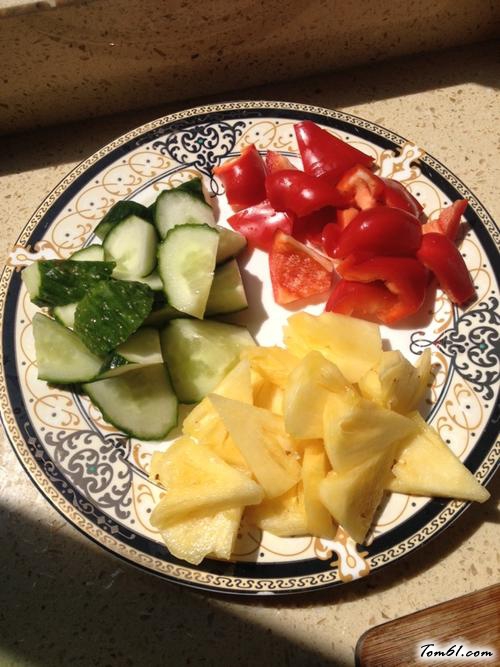 【酸甜菠萝排骨】