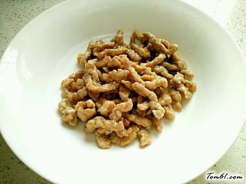 【泡菜苕粉炒肉丝】