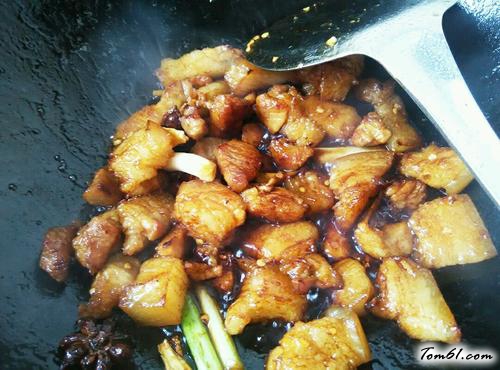 【梅干菜红烧肉】