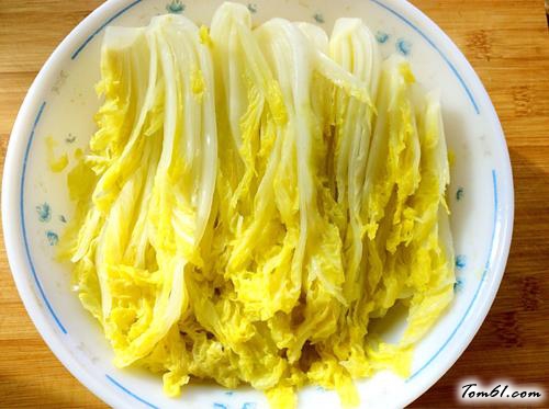 【肉末浇汁娃娃菜】