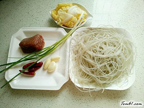 【泡菜苕粉炒肉丝】