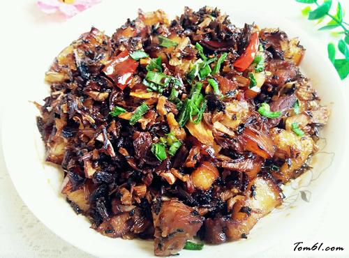 【梅干菜红烧肉】