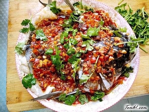 【香辣鲢鱼头】