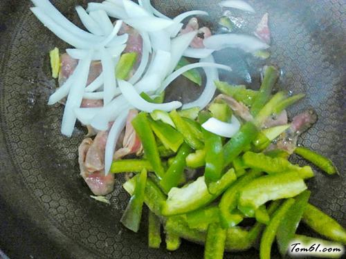 【青椒炒腊肠】