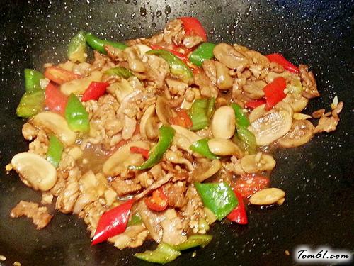 【肉片双椒烧口蘑】