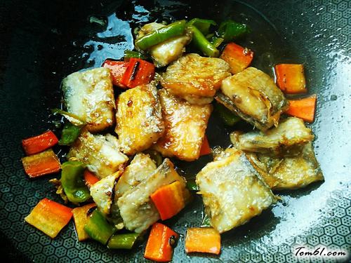 【香酥烩带鱼】