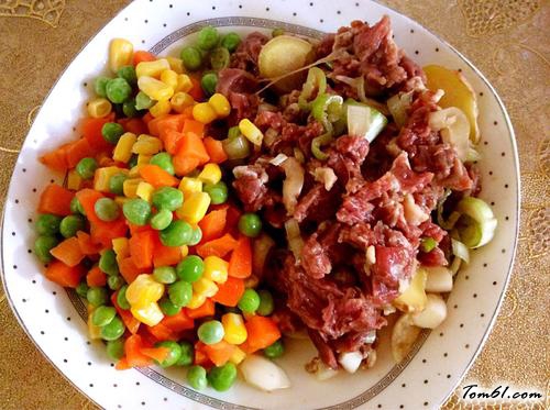 【嫩滑牛肉粒】