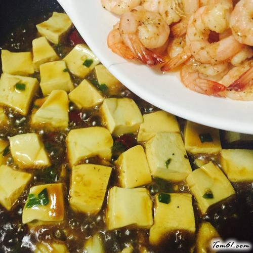 【虾仁豆腐】