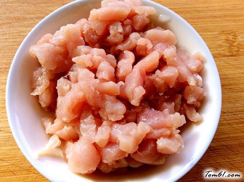 【肉末浇汁娃娃菜】