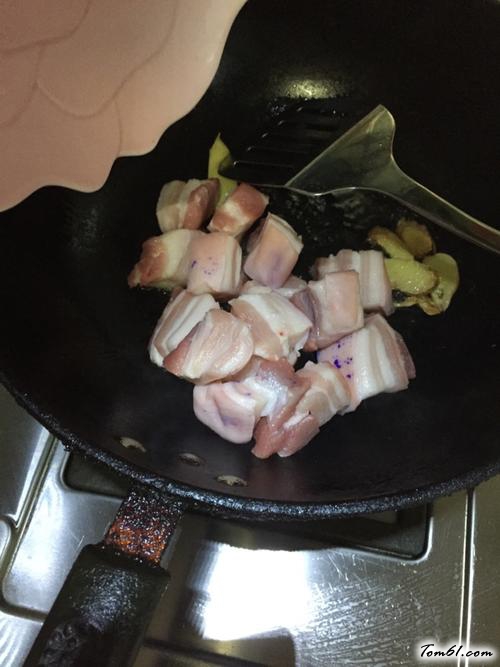 【海带千张炖五花】