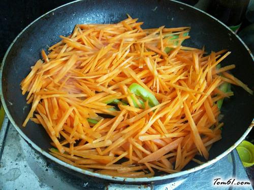 【胡萝卜炒鸡蛋】