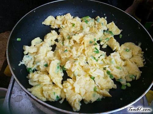 【胡萝卜炒鸡蛋】