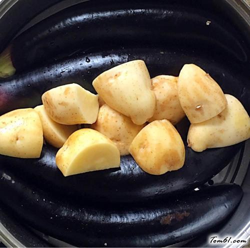 【农家菜辣椒鸡蛋焖子】