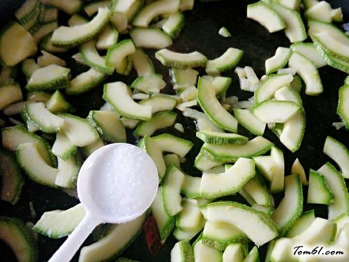 【清炒西葫芦】