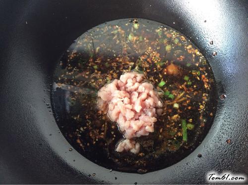 【肉末浇汁娃娃菜】