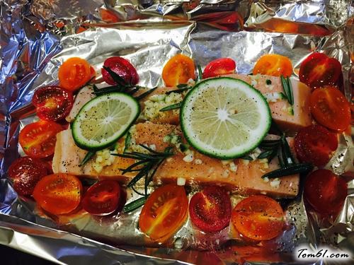 【迷迭香酱汁三文鱼】