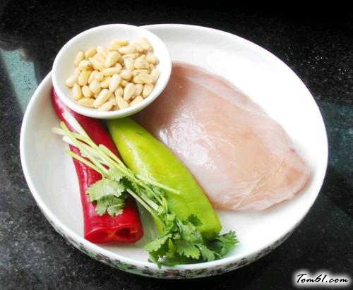 【松子双椒鸡丝】