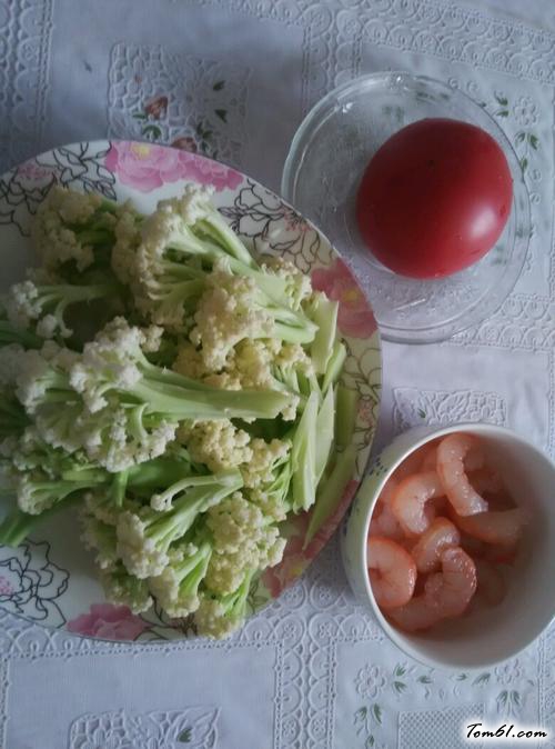 【西红柿虾仁炒菜花】
