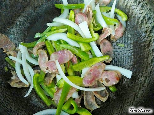 【青椒炒腊肠】