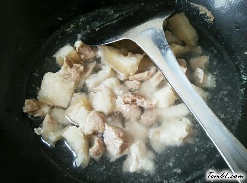 【梅干菜红烧肉】