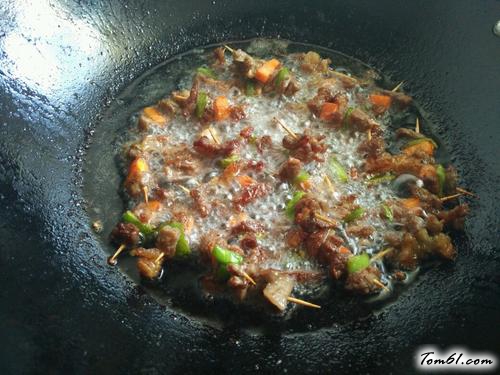 【孜然牙签羊肉】