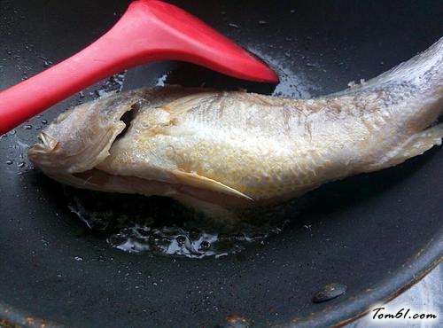 【家常红烧鱼】