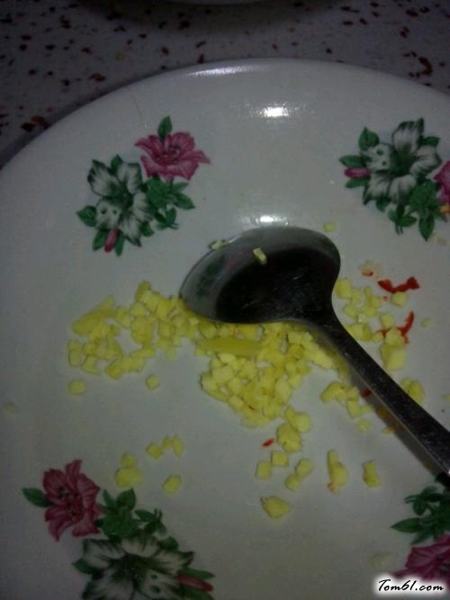 【蒜香金针菇】