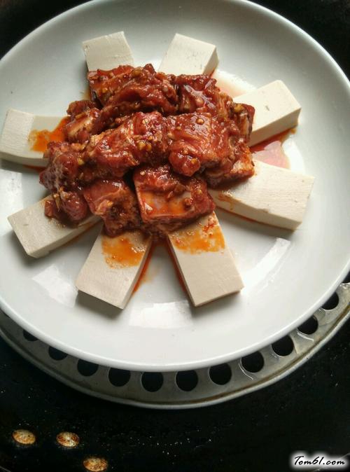 【豆腐蒸排骨】