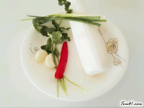 【蒸肉末白萝卜丝】