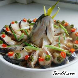 清蒸孔雀开屏鱼的做法2