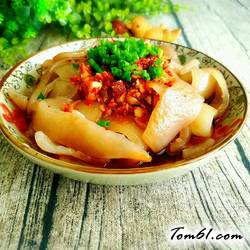 大蒜辣椒蒸猪皮的做法