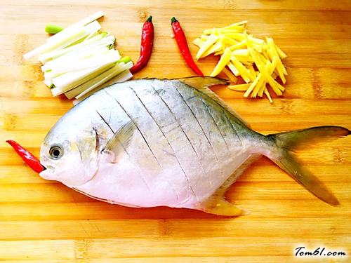 【清蒸白鲳鱼】