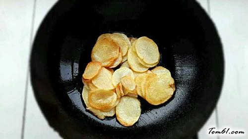 【渣辣椒炒土豆片】