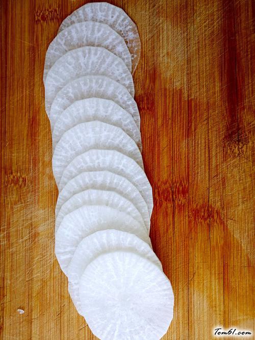 【三鲜萝卜卷】