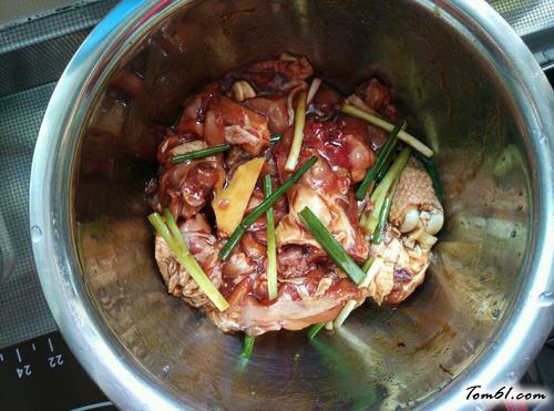 【香菇蒸鸡腿】