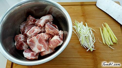 【腐乳蒸排骨】