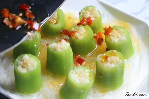 【蒜蓉粉丝蒸丝瓜】