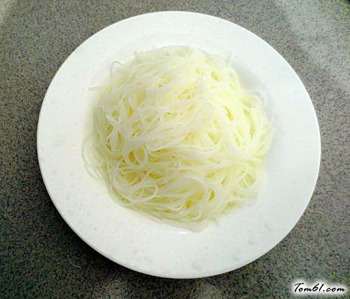 【剁椒粉丝娃娃菜】