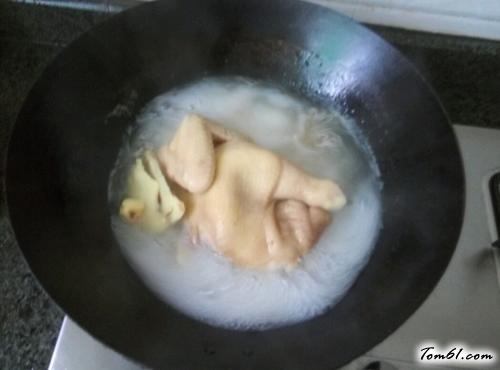 【红葱头蒸鸡】