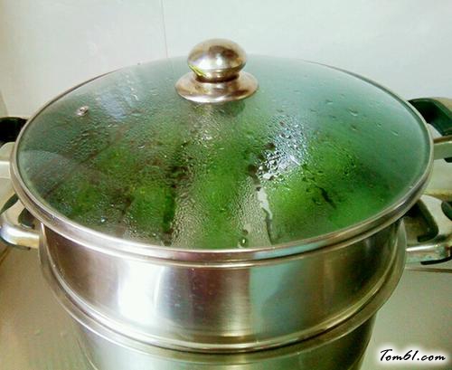 【苜蓿菜团子】