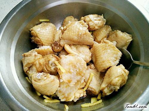 【香菇蒸鸡翅】