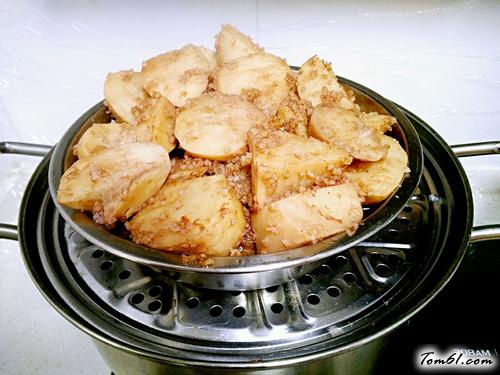 【香芋粉蒸肉】