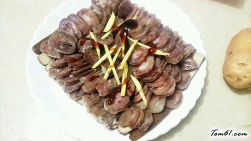 【鸡蛋干蒸腊肠】