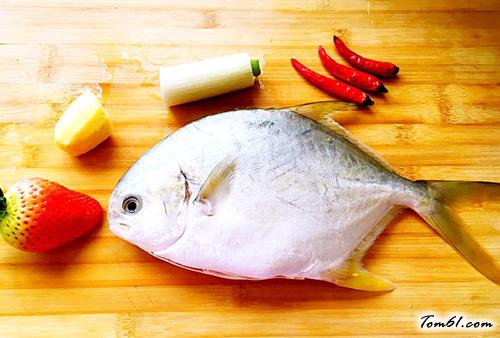 【清蒸白鲳鱼】