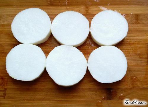 【花样白萝卜蜂蜜盅】