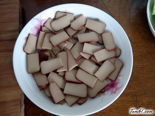 【腊肠蒸鸡蛋干】