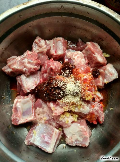 【豆腐蒸排骨】