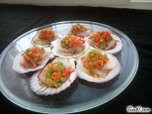 【蒜茸粉丝扇贝】